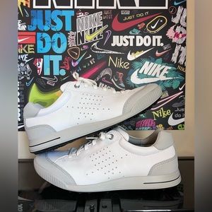 ECCO Men's Street Retro Hydromax Golf Shoe- Size 8-8.5